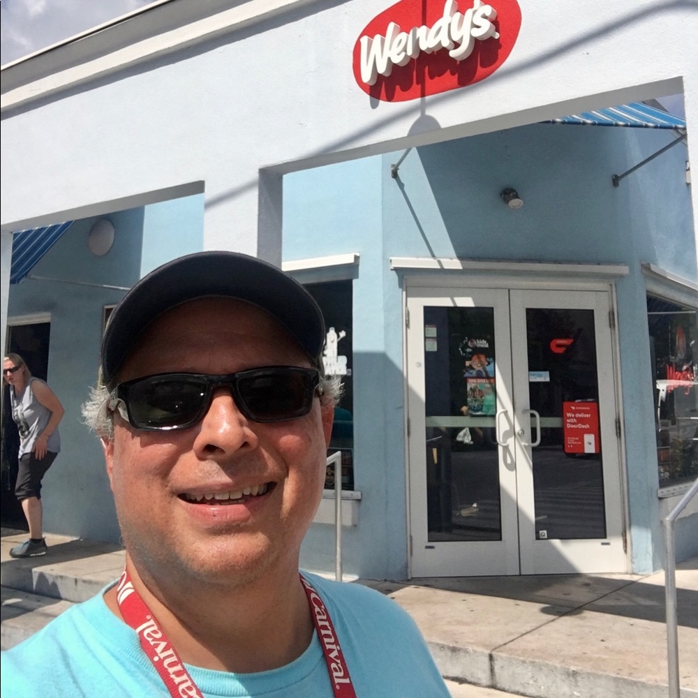 Meet your Posher, Vincent